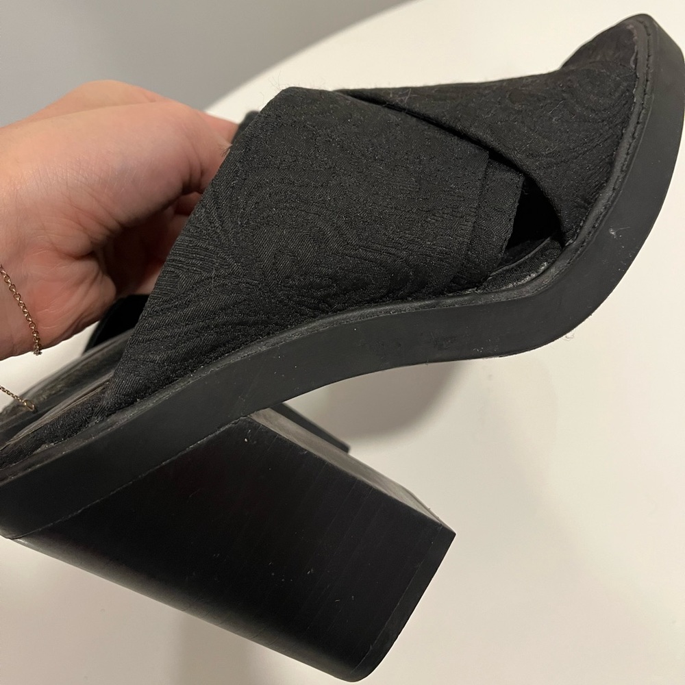 Urban Outfitters Platform Pumps with Jacquard Print Fabric and Chunky Heel